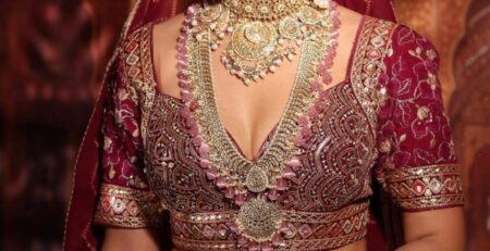 lehenga on rent in Greater Kailash